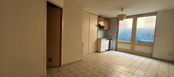 Estudio en Bordeaux, France No. 286243 3