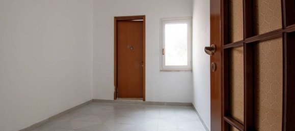 5 Schlafzimmer Wohnung in Sassari, Italy, Nr. 319415 10