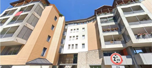 512m² Office in Belluno, Italy No. 277098 9