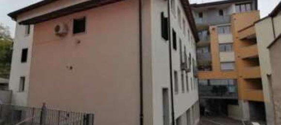 512m² Office in Belluno, Italy No. 277098 4