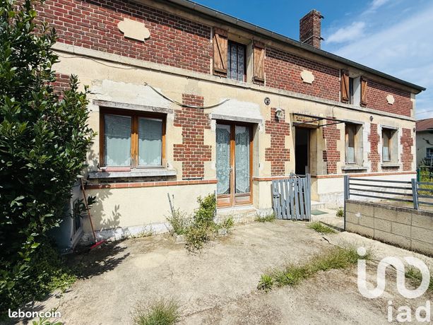 4 bedrooms House in Saint-Sauveur, France No. 303807