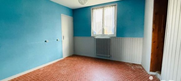 4 bedrooms House in Saint-Sauveur, France No. 303807 6