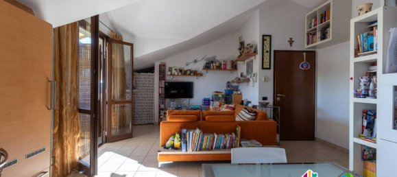 2 غرف نوم شقة في Giussano, Italy رقم 381446 6