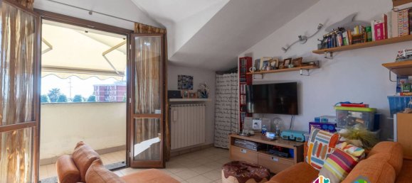 2 غرف نوم شقة في Giussano, Italy رقم 381446 2