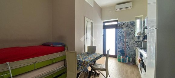Apartamento de 2 dormitorios en Naples, Italy No. 325221 4