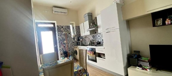 Apartamento de 2 dormitorios en Naples, Italy No. 325221 3