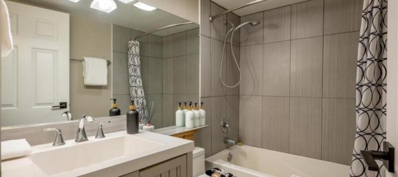 2 bedrooms Condo in British Columbia, Canada No. 226 11