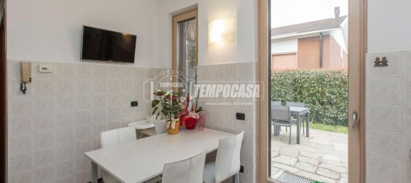 3غرفة فيلا في Arconate, Italy رقم 9388 8