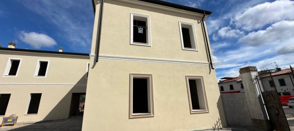 2-Zimmer Wohnung in Campi Bisenzio, Italy, Nr. 10830 8