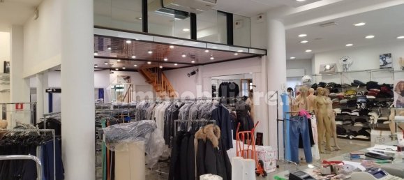 1 room Commercial property in Abano Terme, Italy No. 321654 9