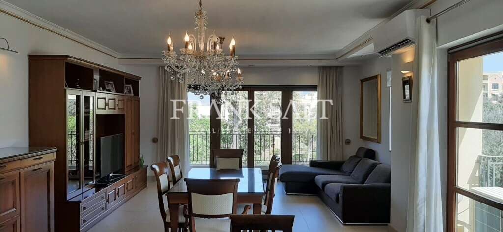 3 bedrooms Apartment in Victoria, Malta No. 6121