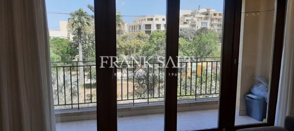 3 bedrooms Apartment in Victoria, Malta No. 6121 5