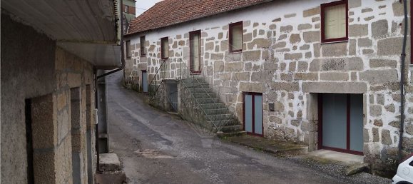 2 bedrooms House in Viseu, Portugal No. 24736 13