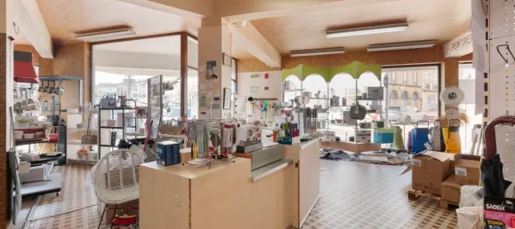 1200m² Commercial property in Mont-de-Marsan, France No. 351031 3