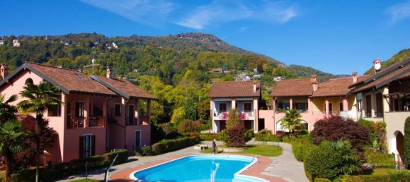 3 rooms Apartment in Lesa, Italy No. 37761 2