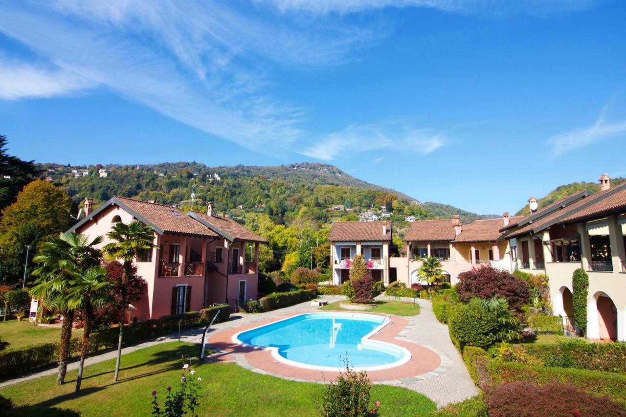 3 rooms Apartment in Lesa, Italy No. 37761