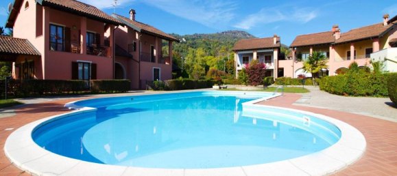 3 rooms Apartment in Lesa, Italy No. 37761 5