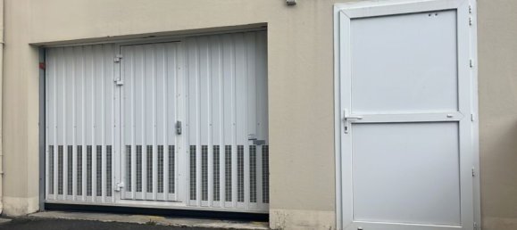 Garage in Le Havre, France No. 356713 3