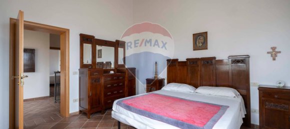 4 bedrooms House in Morrovalle, Italy No. 313524 40
