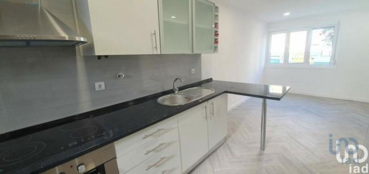Apartamento de 2 dormitorios en Seixal, Portugal No. 358