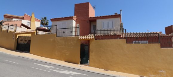 4 Schlafzimmer Haus in Finestrat, Spain, Nr. 2639 29