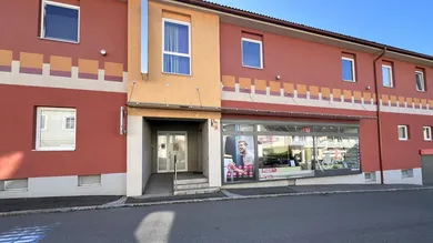 Bâtiment à Bad St. Leonhard im Lavanttal, Austria 249m² No. 137582