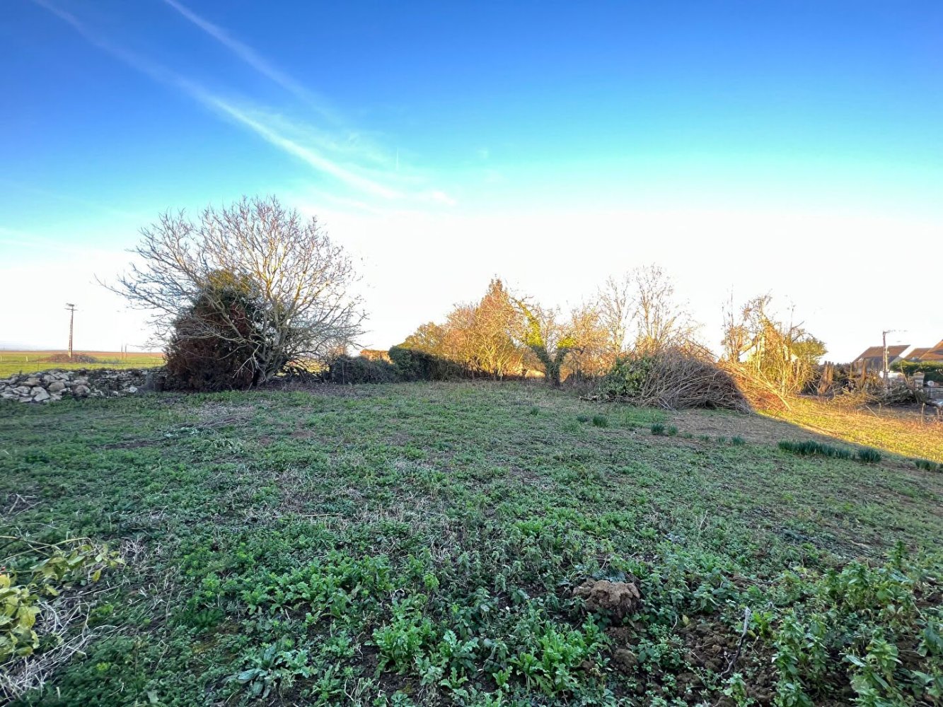 Terreno en Montjavoult, France 828 m² No. 77362