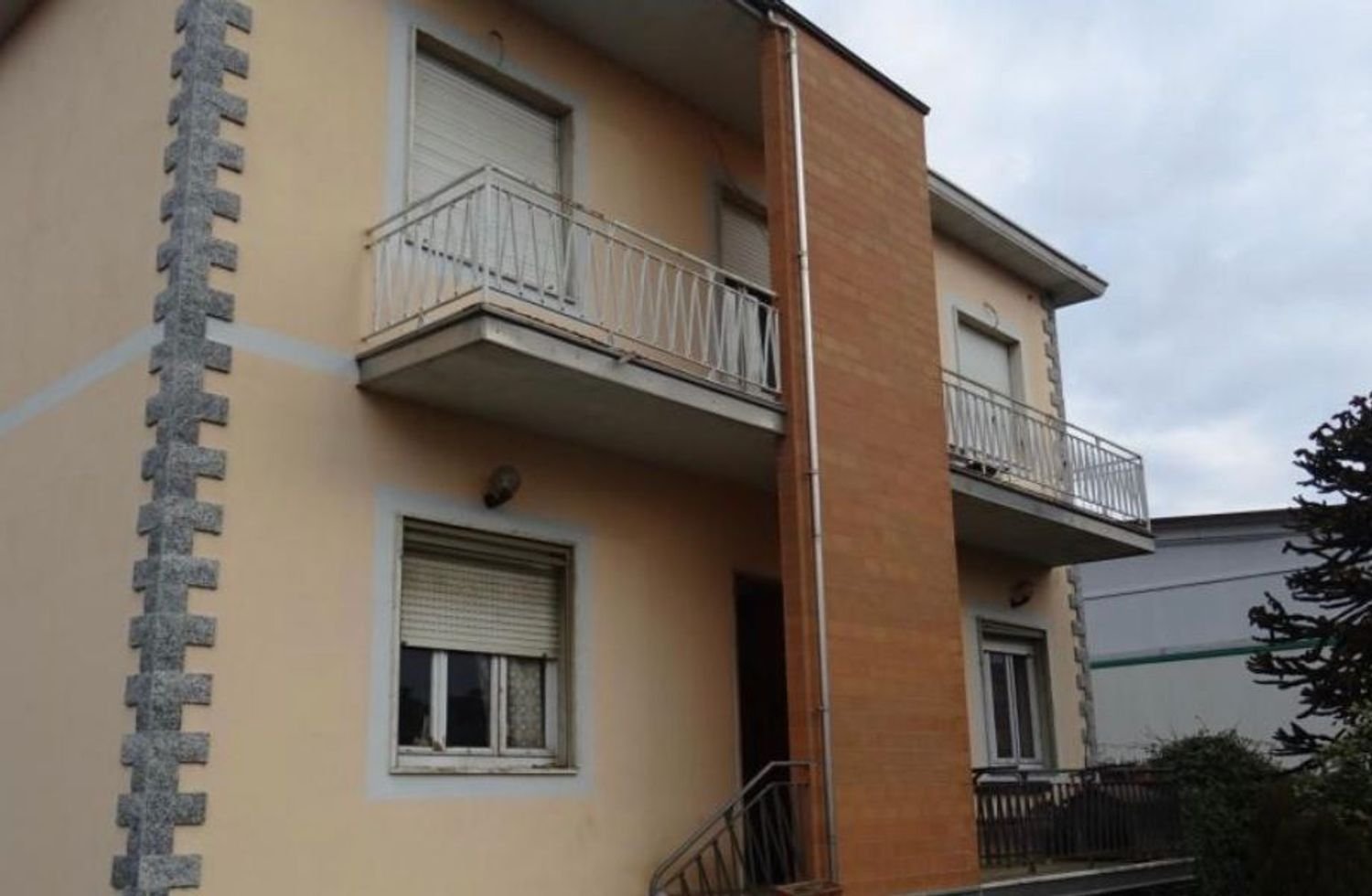 3غرفة شقة في Cassolnovo, Italy رقم 138830