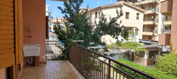 3 Schlafzimmer Wohnung in Scalea, Italy, Nr. 322960 13