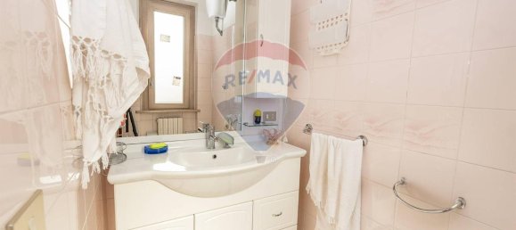 9-Zimmer Haus in Montemarciano, Italy, Nr. 7055 58