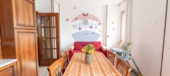 9-Zimmer Haus in Montemarciano, Italy, Nr. 7055 12