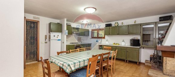 9-Zimmer Haus in Montemarciano, Italy, Nr. 7055 60