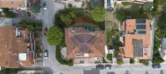 9-Zimmer Haus in Montemarciano, Italy, Nr. 7055 44