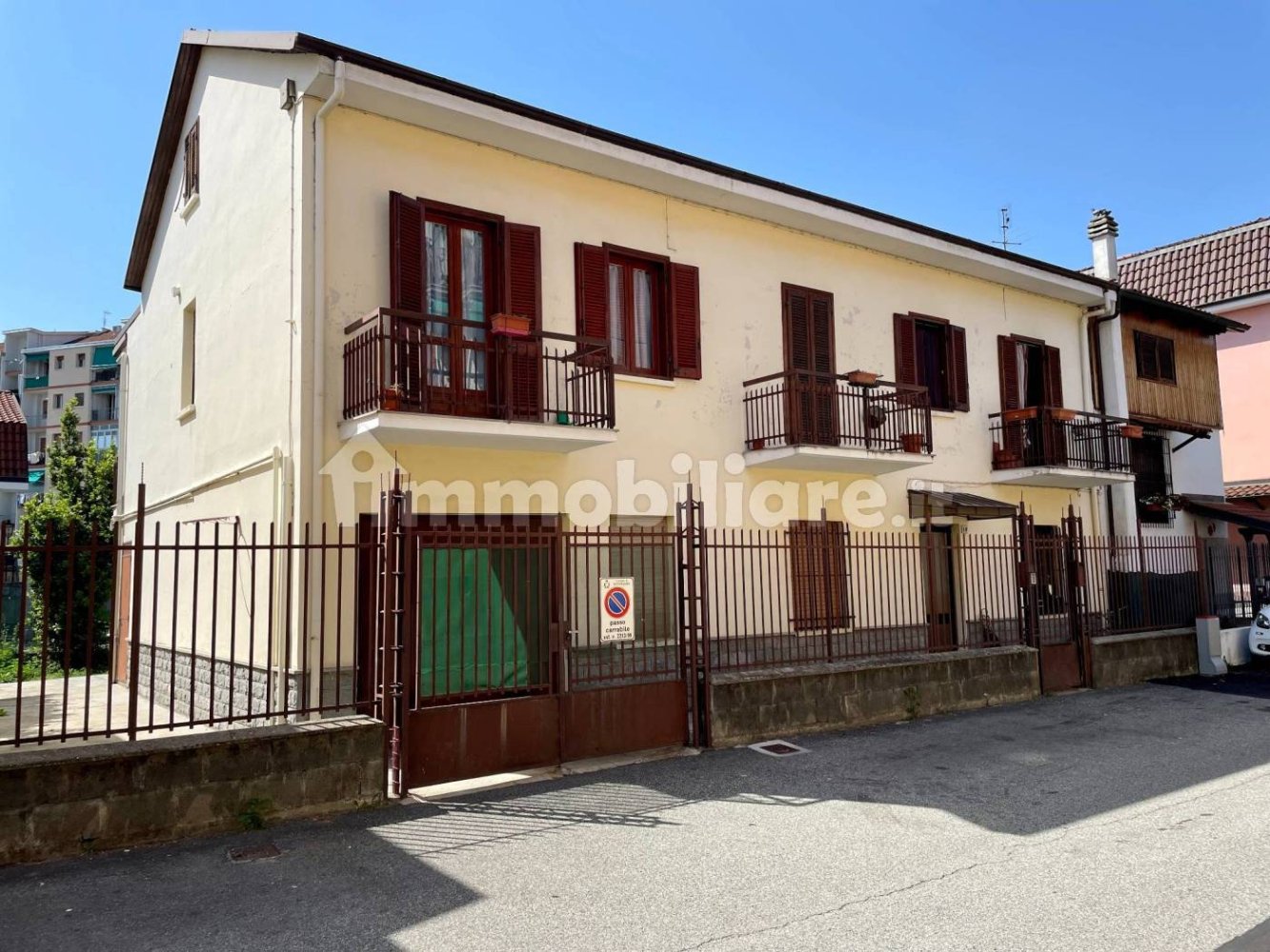 3 bedrooms Villa in Nichelino, Italy No. 222356