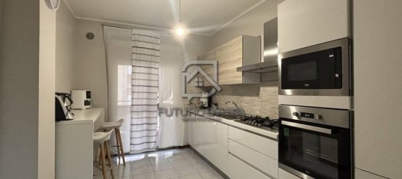 4-salle Appartement à Apice, Italy No. 147838 2