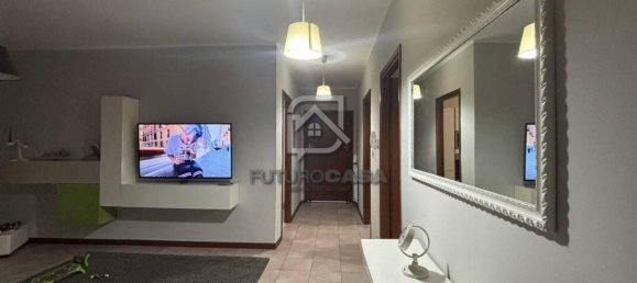 4-salle Appartement à Apice, Italy No. 147838 7