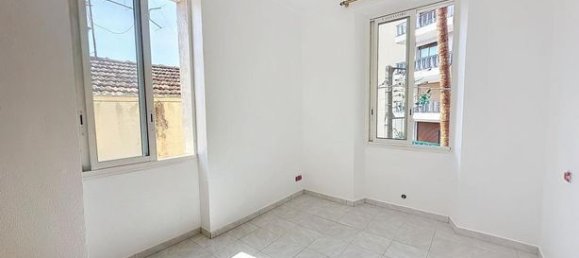 2 Schlafzimmer Wohnung in Cannes, France, Nr. 306895 5