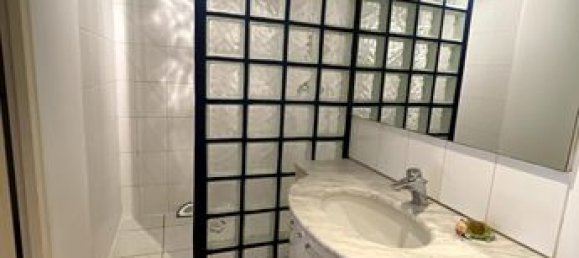 3 bedrooms Duplex in Villeneuve-la-Garenne, France No. 278507 7