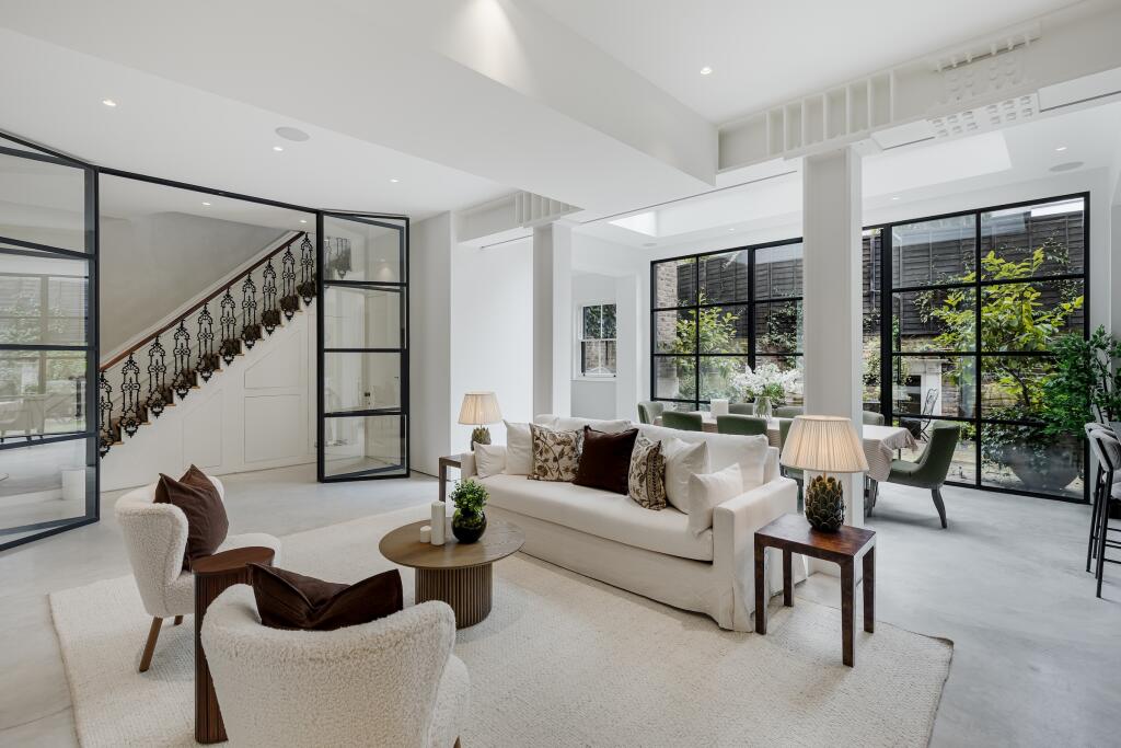 5 bedrooms House in Notting Hill, United Kingdom No. 13060