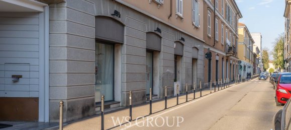 3-salle Propriété commerciale à Monza, Italy No. 12425 20