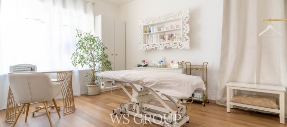 3-salle Propriété commerciale à Monza, Italy No. 12425 13