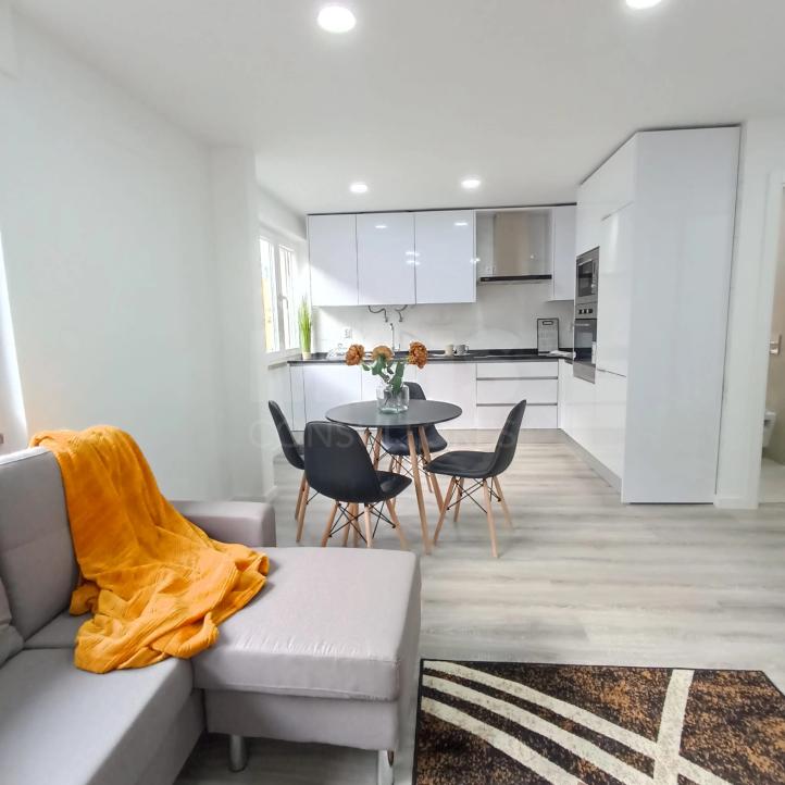 3 bedrooms Apartment in Lisbon, Portugal No. 227524