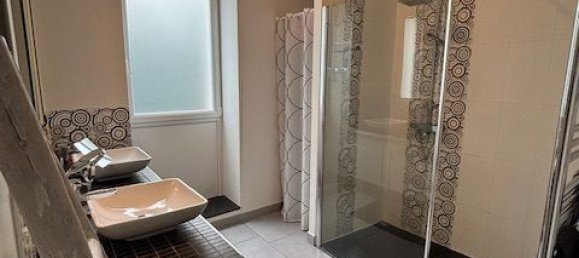 3 bedrooms House in Brive-la-Gaillarde, France No. 335927 9