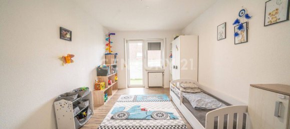 4 rooms Apartment in Neu-Ulm, Germany No. 288769 4