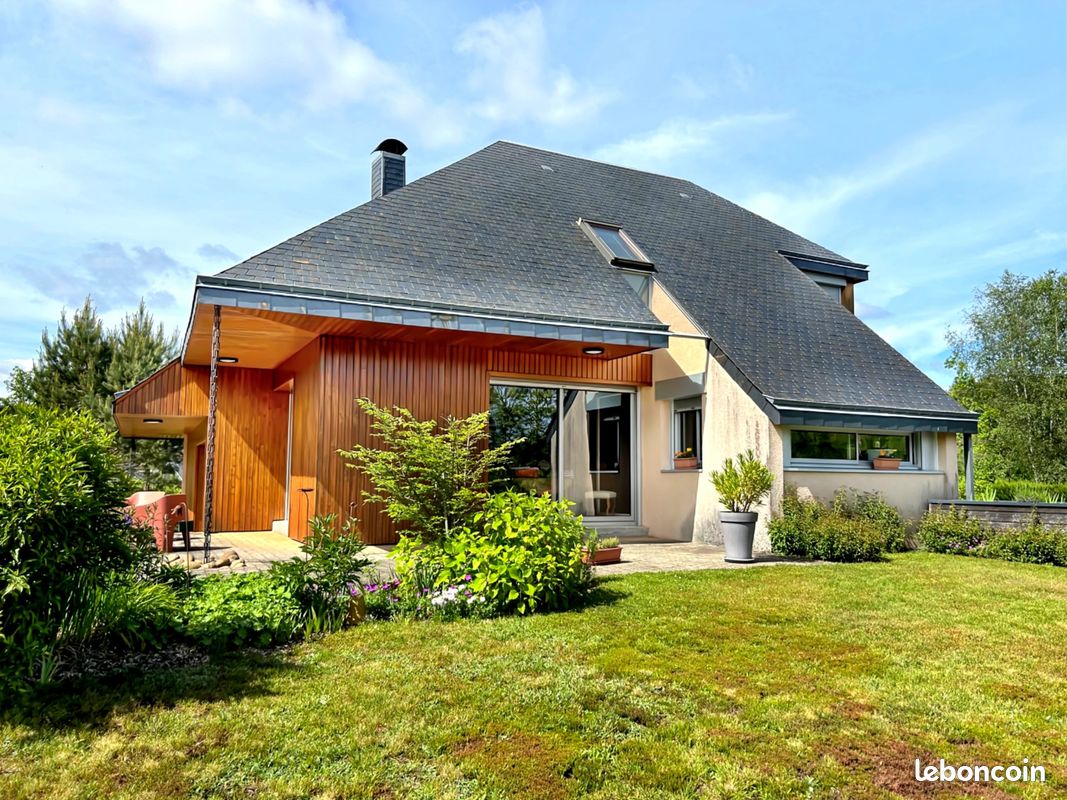 Casa de 3 dormitorios en Vitrac-sur-Montane, France No. 105390