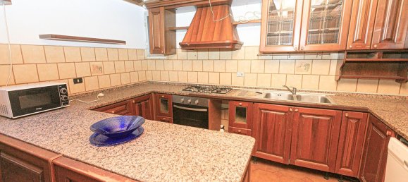 5 rooms Apartment in Deiva Marina, Italy No. 92728 18