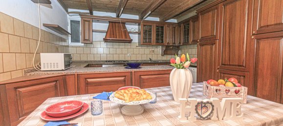 5 rooms Apartment in Deiva Marina, Italy No. 92728 17