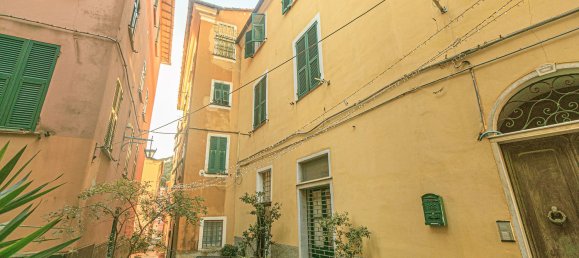 5 rooms Apartment in Deiva Marina, Italy No. 92728 20