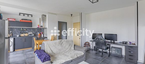 1 bedroom Apartment in Tours, France No. 155021 2