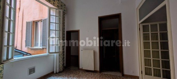 180m² Office in Bologna, Italy No. 11914 18